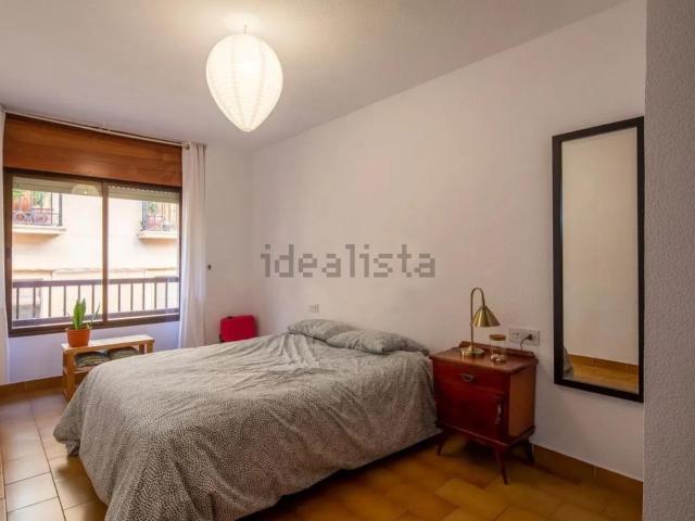 Piso, Granada