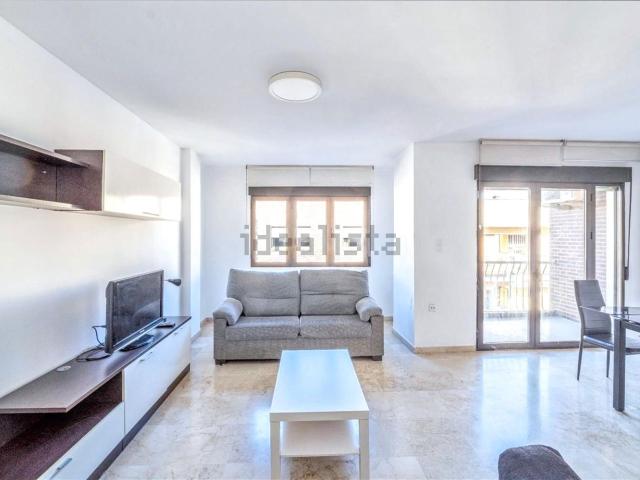 Piso, Granada