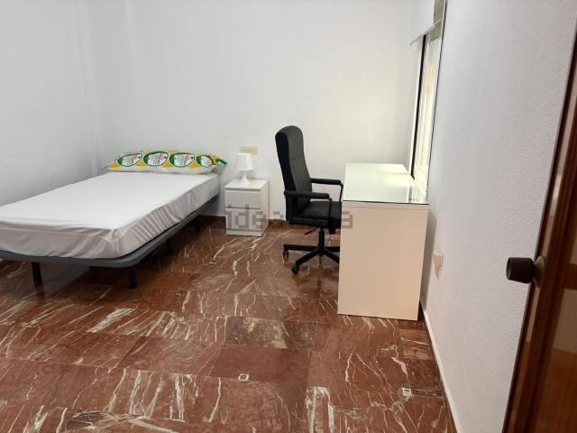 Piso, Granada
