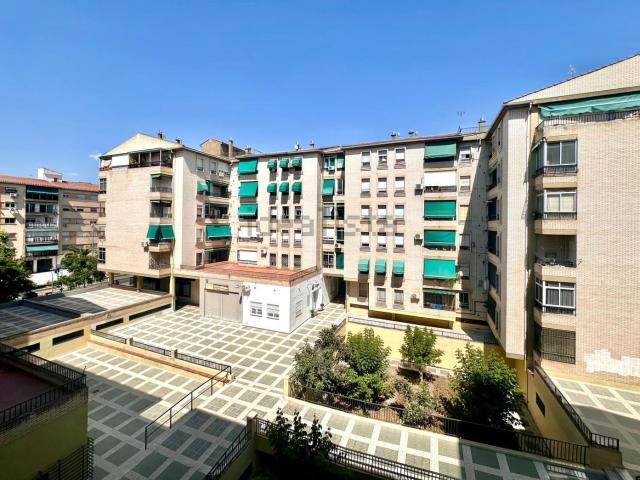 Piso, Granada