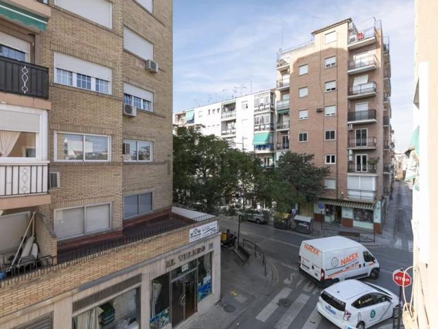 Piso, Granada