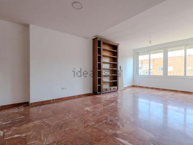 Piso, Granada
