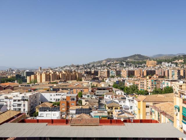 Piso, Granada