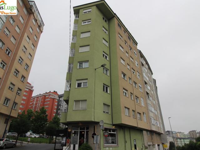 PISO GRANDE Y LUMINOSO EN FONTIÑAS, zona San Xillao