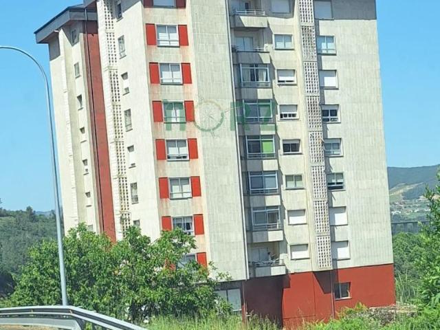 piso grande con garaje y ascensores Ribadavia