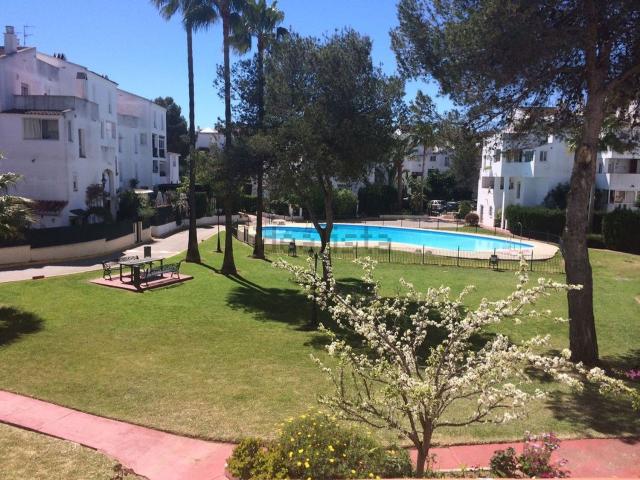 Piso, Green Hills Las Cumbres de Elviria, Marbella