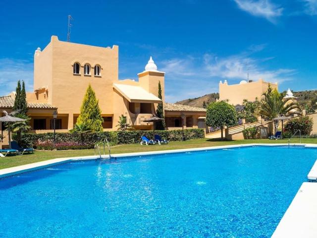 Piso, Green Hills Las Cumbres de Elviria, Marbella