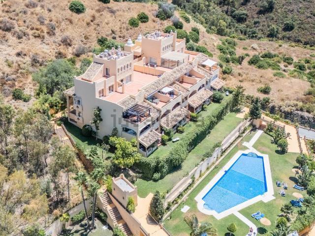 Piso, Green Hills Las Cumbres de Elviria, Marbella