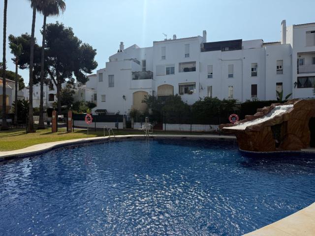 Piso, Green Hills Las Cumbres de Elviria, Marbella