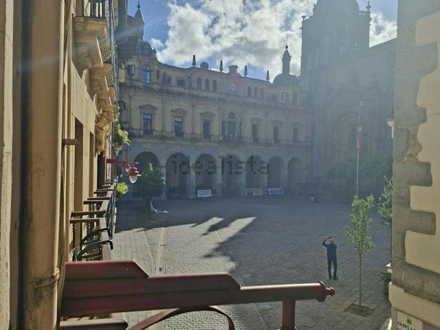 Piso, Hernani