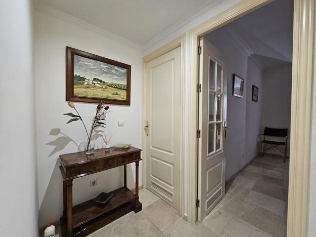 Piso junto a prolongación Gran Capitán, Córdoba capital