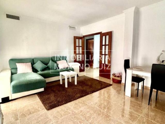 PISO JUNTO AL PARQUE AMPLITUD, LUZ Y EXCELENTE UBICACION