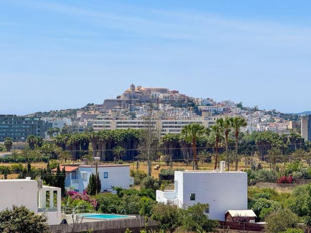 Piso, Jesús, Santa Eulalia del Río