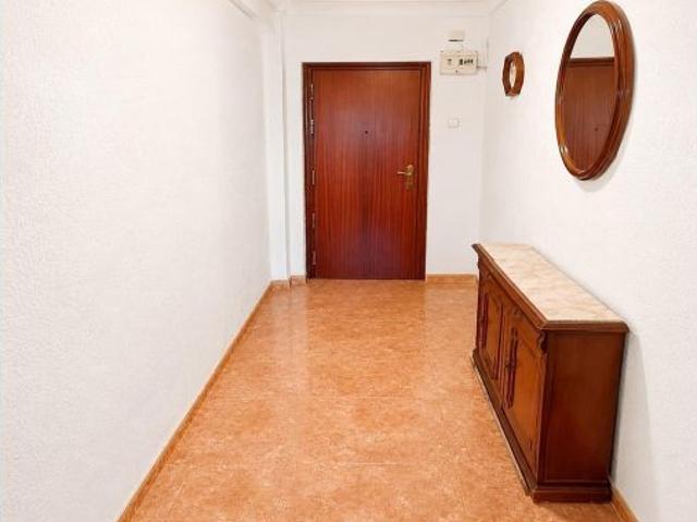 Piso luminoso con ascensor en Sant Antoni