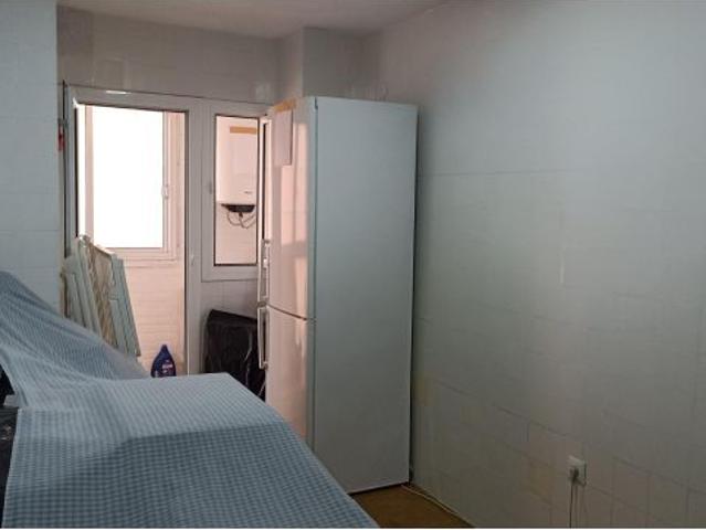 PISO LUMINOSO DE 3 DORMITORIOS EN AGRUPACIÓN CÓRDOBA