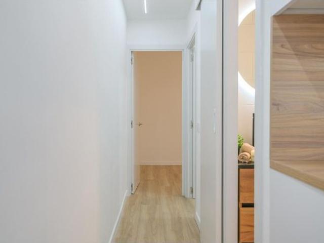 Piso luminoso de 3 habitaciones TODO REFORMADO Nou Barris