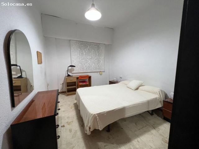 PISO LUMINOSO, PARA ESTUDIANTES, ZONA UNIVERSIDADES, A POCOS METROS DE AVDA BLASCO IBAÑEZ