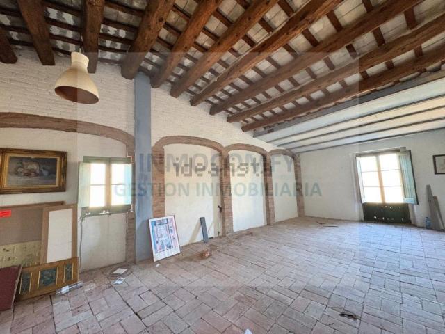 Piso, La Bisbal d&apos Empordà