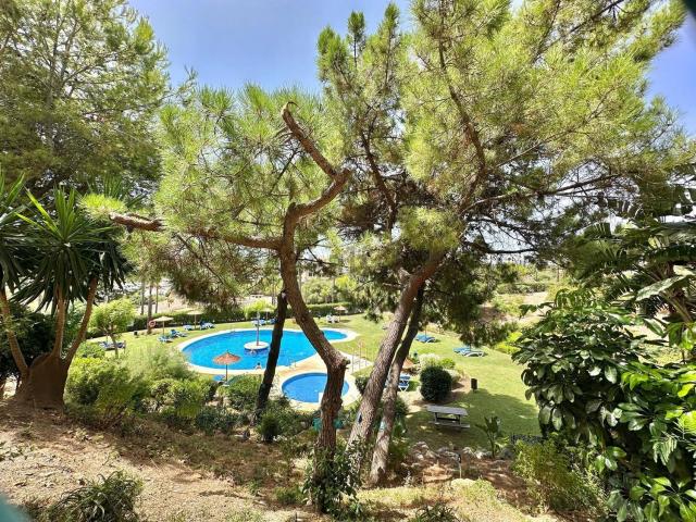 Piso, La Concha Resina Golf, Estepona