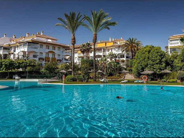Piso, La Dama de Noche La Alzambra, Marbella