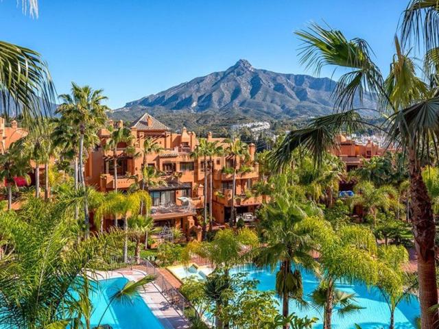 Piso, La Dama de Noche La Alzambra, Marbella