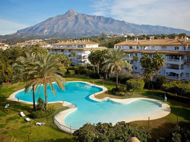 Piso, La Dama de Noche La Alzambra, Marbella