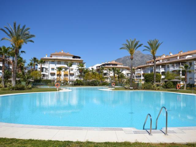 Piso, La Dama de Noche La Alzambra, Marbella