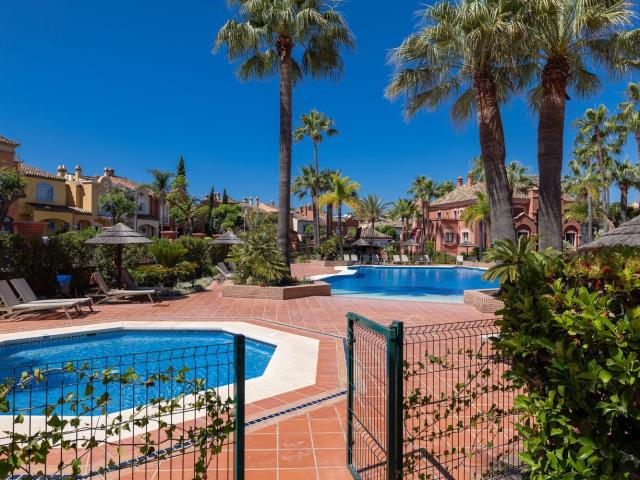 Piso, La Dama de Noche La Alzambra, Marbella