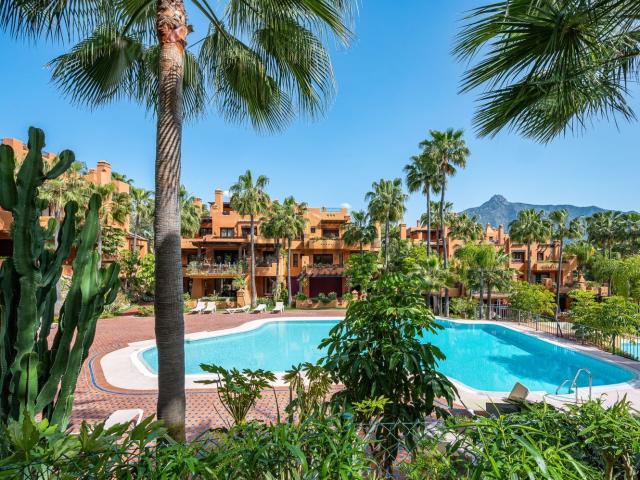 Piso, La Dama de Noche La Alzambra, Marbella