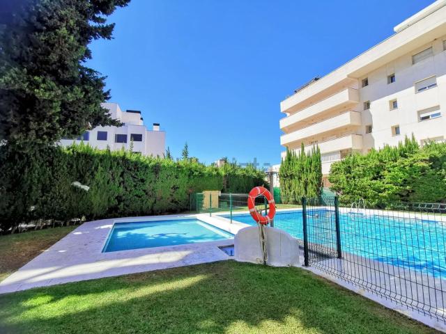 Piso, La Puya La Ermita, Marbella