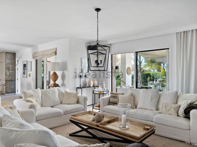 Piso, Las Brisas, Marbella