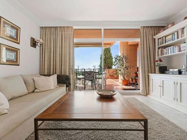 Piso, Las Brisas, Marbella