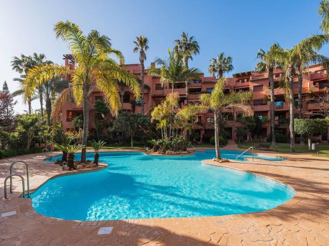 Piso, Las Chapas Alicate Playa, Marbella