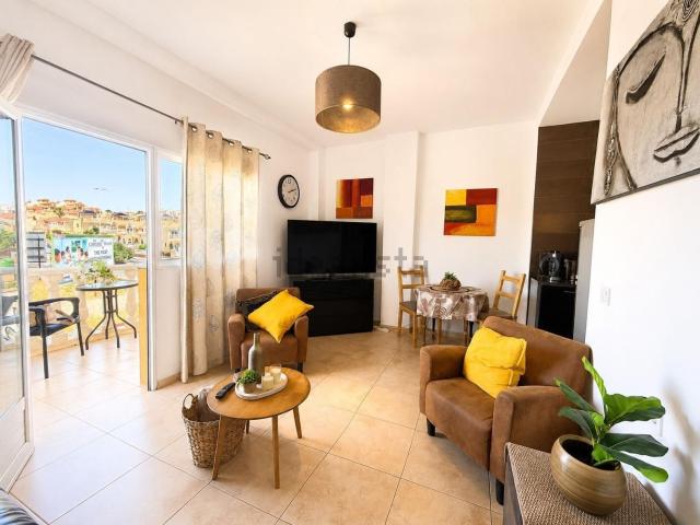 Piso, Las Filipinas, Orihuela