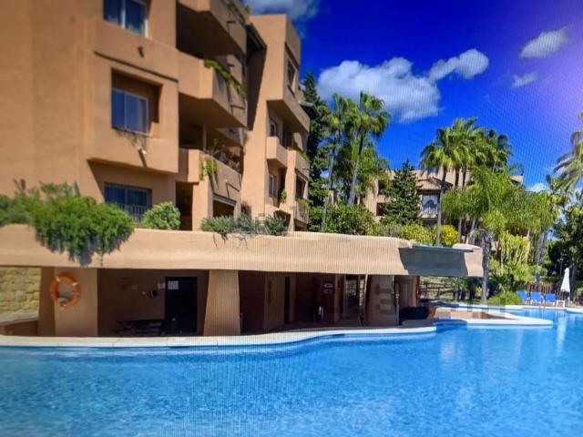 Piso, Las Lomas de Río Verde, Marbella