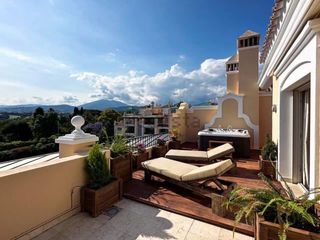 Piso, Las Lomas de Río Verde, Marbella