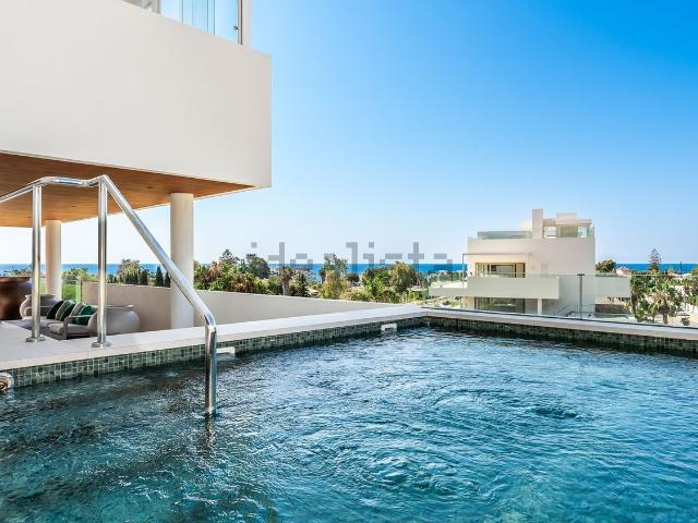 Piso, Las Lomas de Río Verde, Marbella