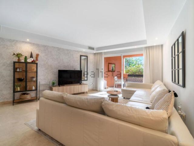 Piso, Las Lomas de Río Verde, Marbella