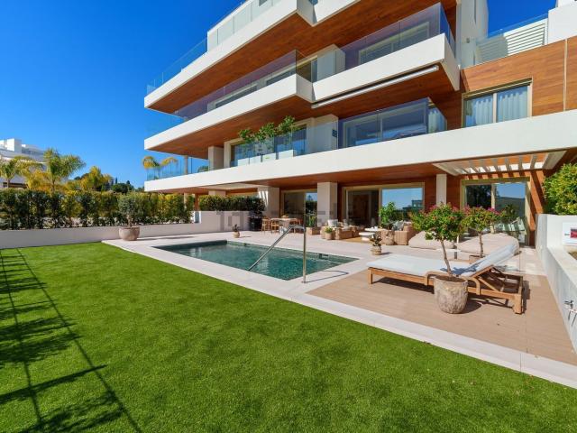 Piso, Las Lomas de Río Verde, Marbella