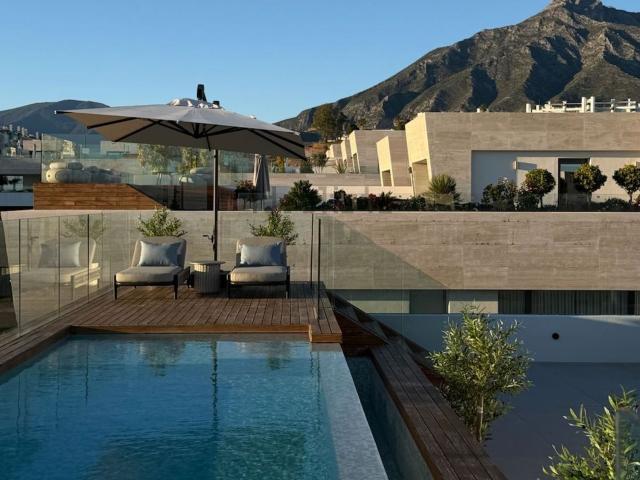 Piso, Las Lomas de Río Verde, Marbella