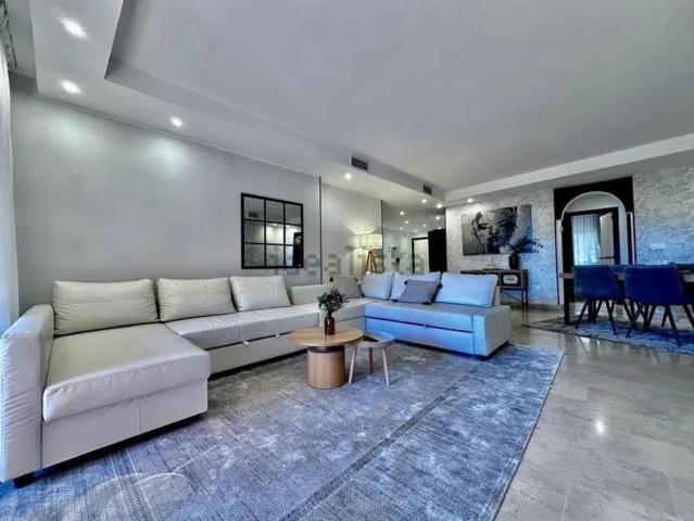 Piso, Las Lomas de Río Verde, Marbella