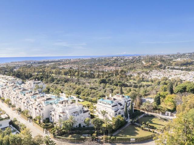 Piso, Las Lomas de Río Verde, Marbella