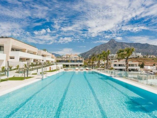 Piso, Las Lomas de Río Verde, Marbella