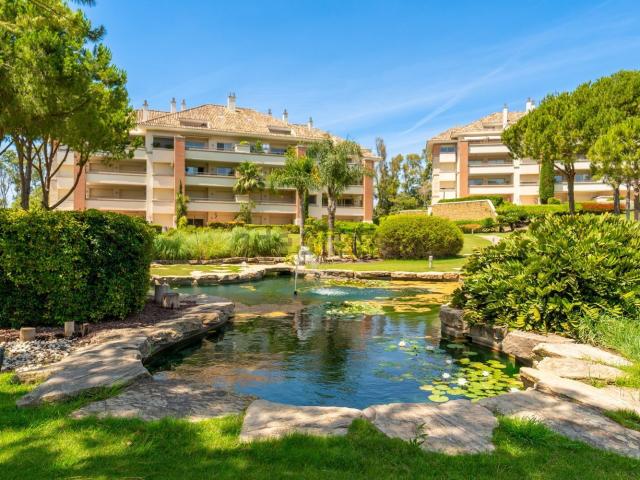 Piso, Las Lomas de Río Verde, Marbella