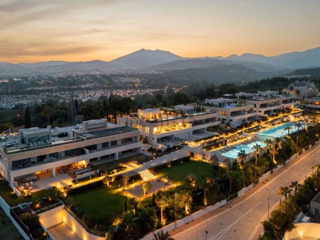 Piso, Las Lomas de Río Verde, Marbella