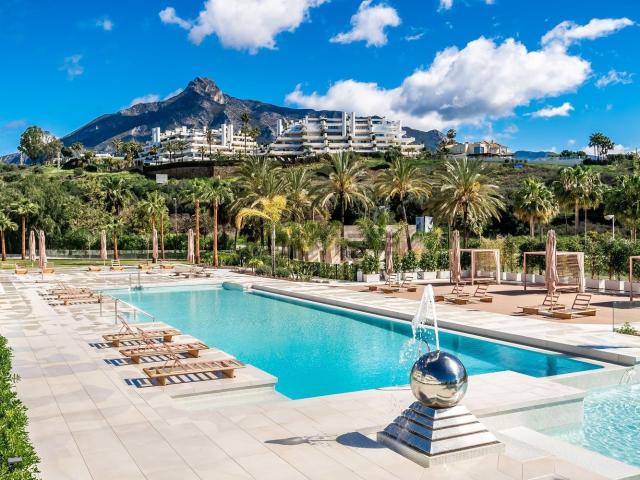 Piso, Las Lomas de Río Verde, Marbella