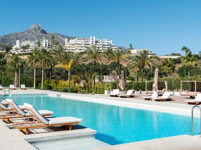 Piso, Las Lomas de Río Verde, Marbella