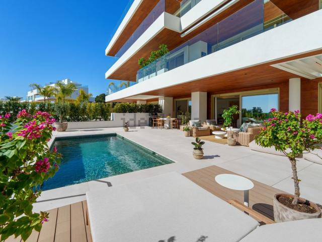 Piso, Las Lomas de Río Verde, Marbella