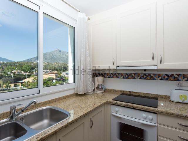 Piso, Las Lomas de Río Verde, Marbella