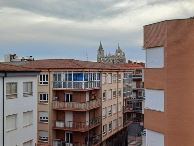 Piso, León